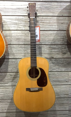 Store Special Product - Martin Guitars - HD-28 V18